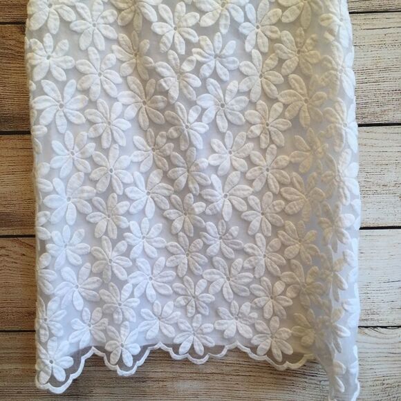 ‎J CREW TANK TOP WITH EMBROIDERED LACE FRONT - Picture 5 of 6